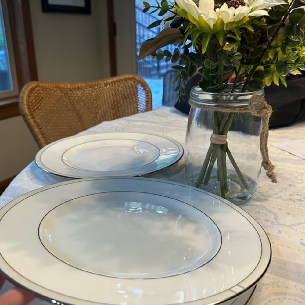 Noel Alabaster Kate Spade by Lenox dinner plate